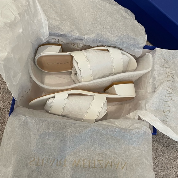Stuart Weitzman scalloped slide sandals, 7.5. NWT. dust bag, box & SW cert. - Picture 8 of 8